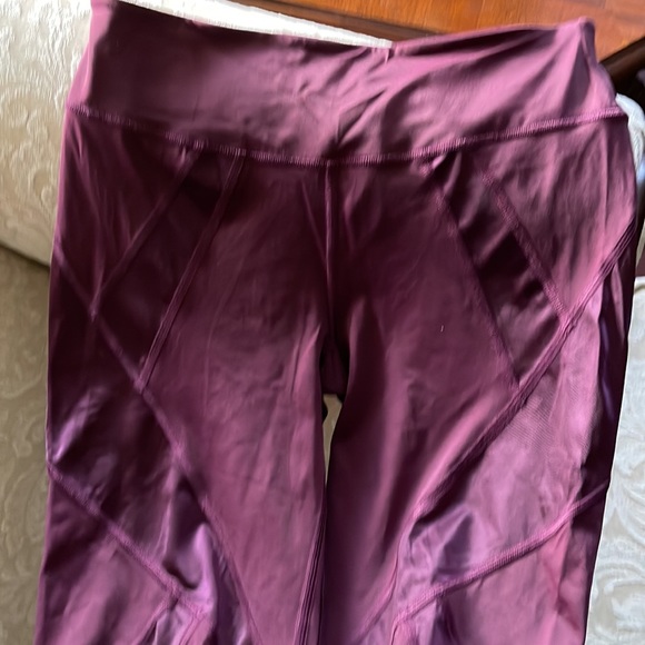 Victoria’s Secret VSX Sport burgundy leggings size Small Long - Picture 3 of 6
